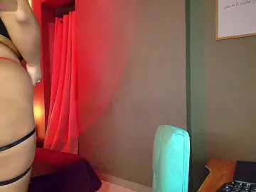 Sophiejuicy  live sex cam