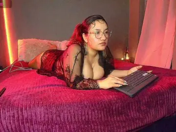 Sophiejuicy  live sex cam