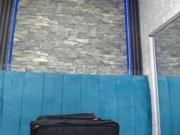 Skinny-brenda  live sex cam