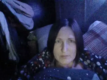 AllaSowinskaya  live sex cam