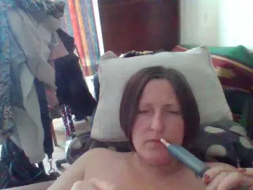 AllaSowinskaya  live sex cam