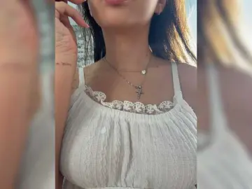 Kitiiiket  live sex cam