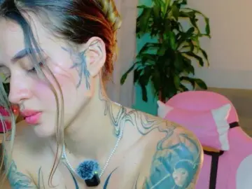 TaylorKnapp  live sex cam