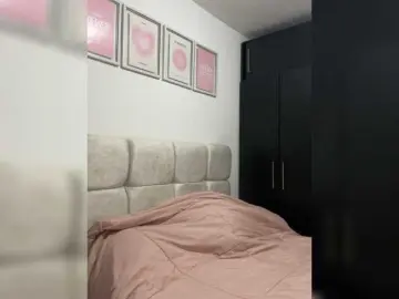 TaylorKnapp  live sex cam