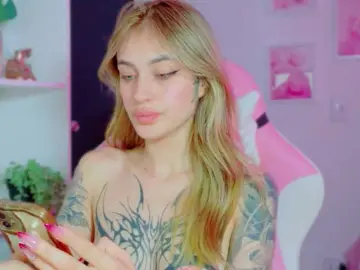 TaylorKnapp  live sex cam