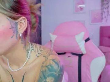 TaylorKnapp  live sex cam