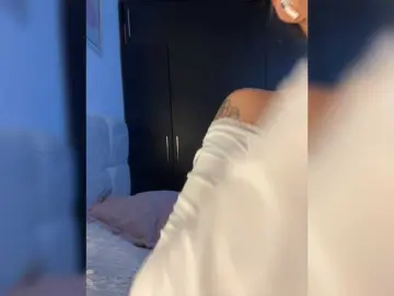 TaylorKnapp  live sex cam