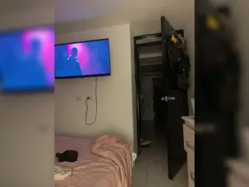 TaylorKnapp  live sex cam