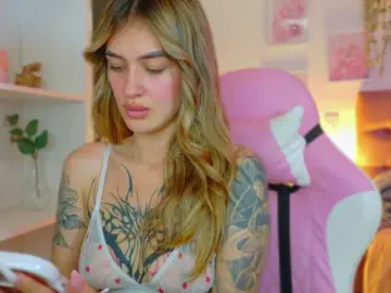 TaylorKnapp  live sex cam