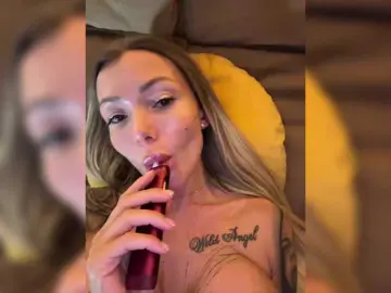 Wild-Angel777  live sex cam