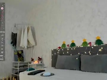 Charmingkitty  live sex cam