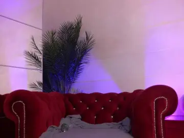 AmberVale  live sex cam