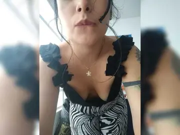 Ashly-7  live sex cam