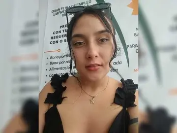 Ashly-7  live sex cam