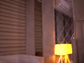 BlairSander  live sex cam