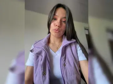 Charlotte-1  live sex cam
