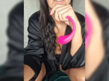 IrisNeri  live sex cam