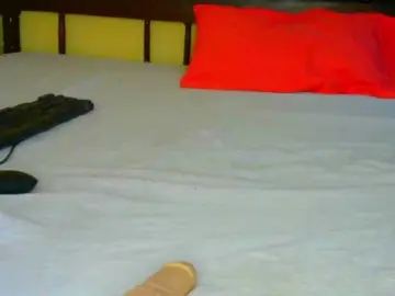 Sam9338  live sex cam