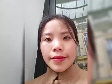 Bella77  live sex cam