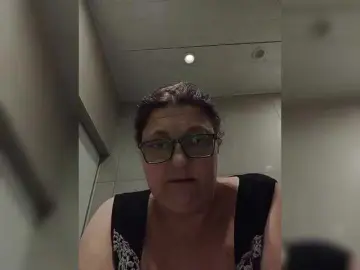 Natalina1  live sex cam