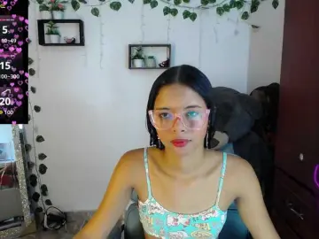 Nayeli29  live sex cam