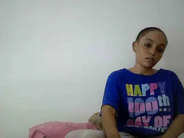 Sinfulpetite2  live sex cam