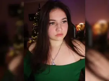 Yulua1285  live sex cam