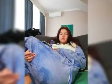 Yulua1285  live sex cam