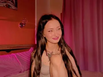 Bloomsakura  live sex cam