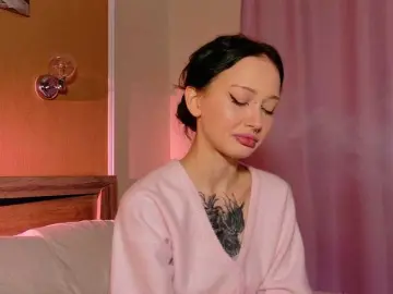 Bloomsakura  live sex cam