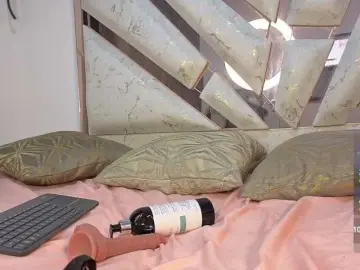 Roosalysmitth  live sex cam