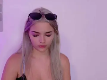 Aisha-engel  live sex cam
