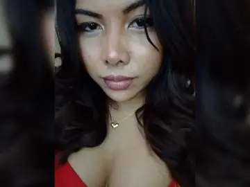 Doudou261  live sex cam