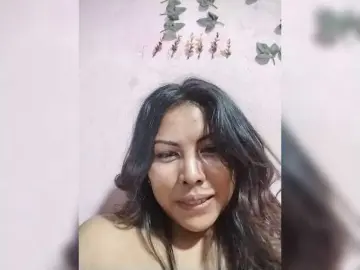 Doudou261  live sex cam