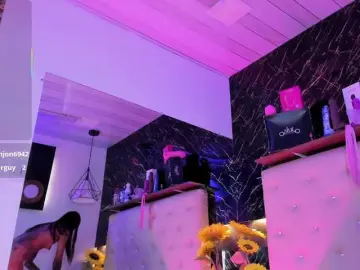 KendallWods  live sex cam