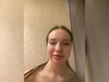 Kissy16  live sex cam