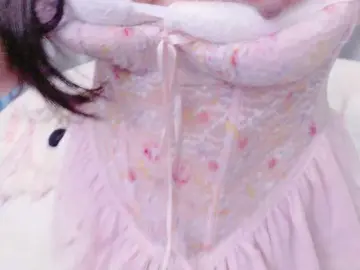 Lylybaby  live sex cam