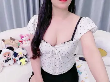 Lylybaby  live sex cam