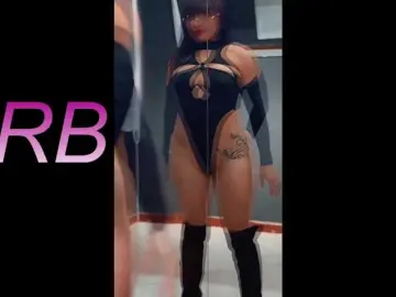 NAOMIAMAZING01  live sex cam
