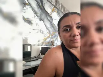 Anyelobo23  live sex cam