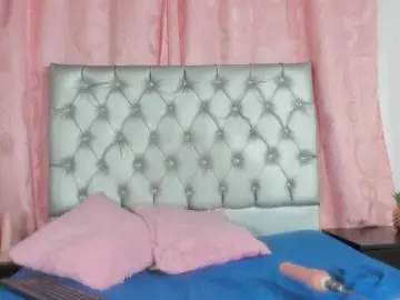 Nikadiamon  live sex cam