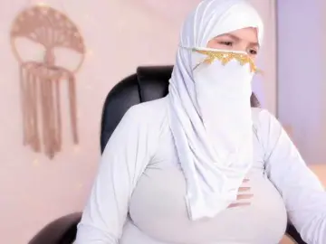 Salma-isawwi  live sex cam