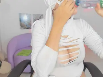 Salma-isawwi  live sex cam