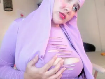Salma-isawwi  live sex cam