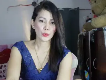 Xyzhoney69  live sex cam