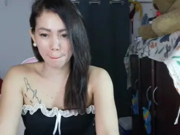 Xyzhoney69  live sex cam
