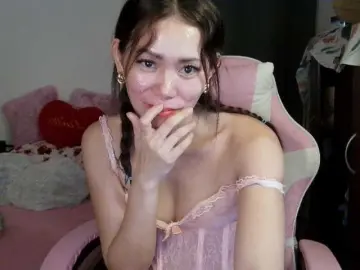 Xyzhoney69  live sex cam