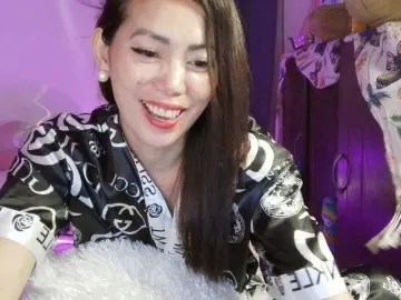 Xyzhoney69  live sex cam