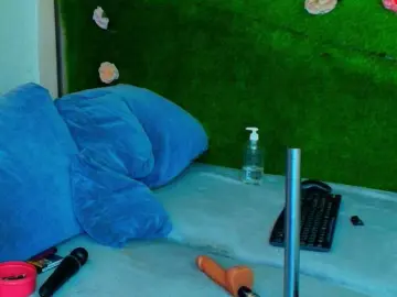 AmmyFlirty  live sex cam