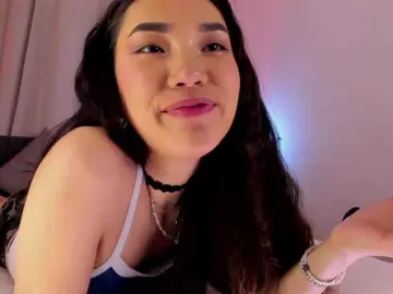 Divine-Madness  live sex cam